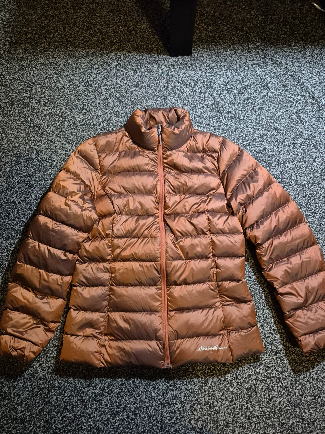Women’s Eddie Bauer cirruslite down jacket