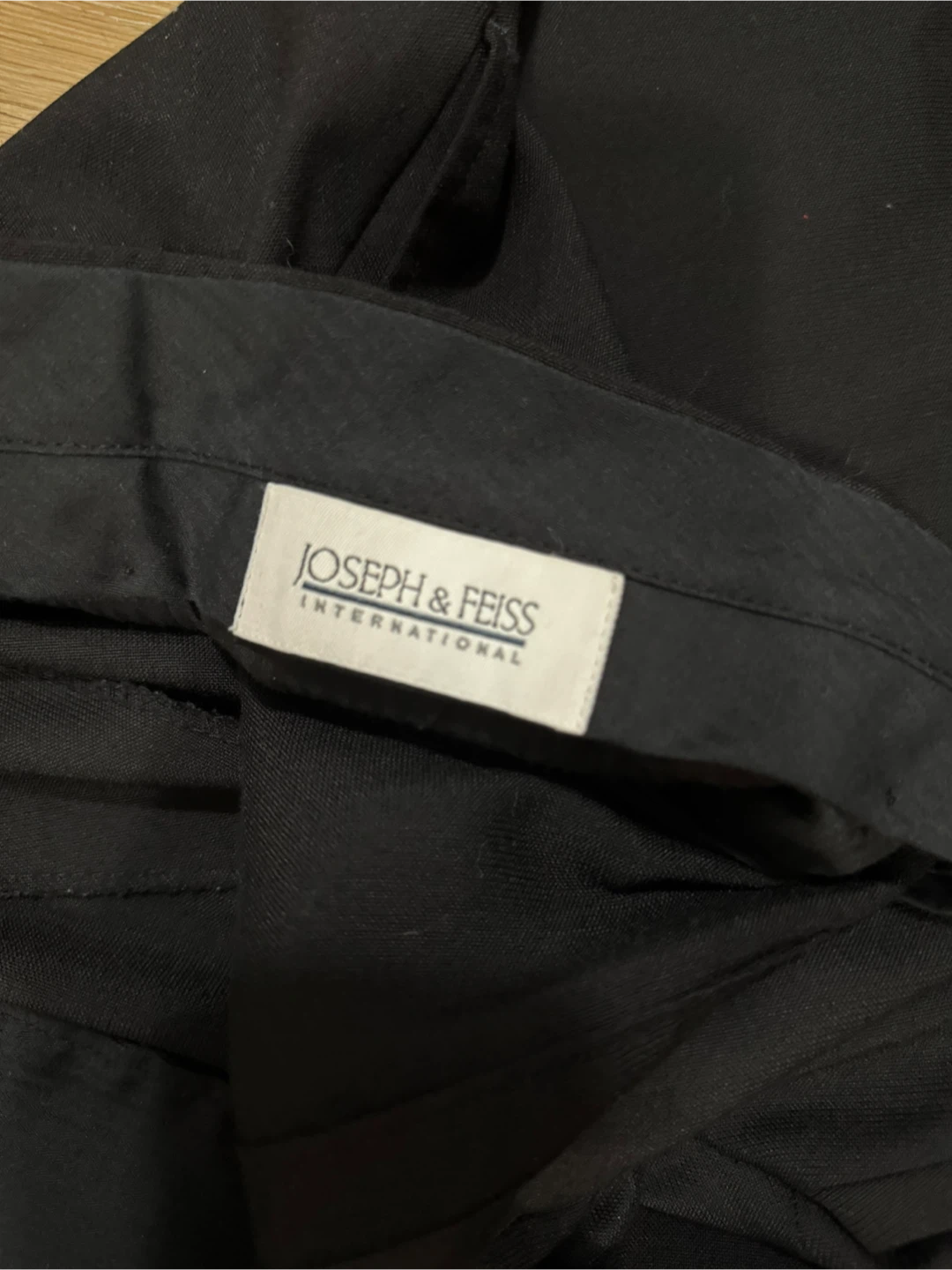 Joseph & Feiss Men’s Black Suit 42R/33x30 - photo 4