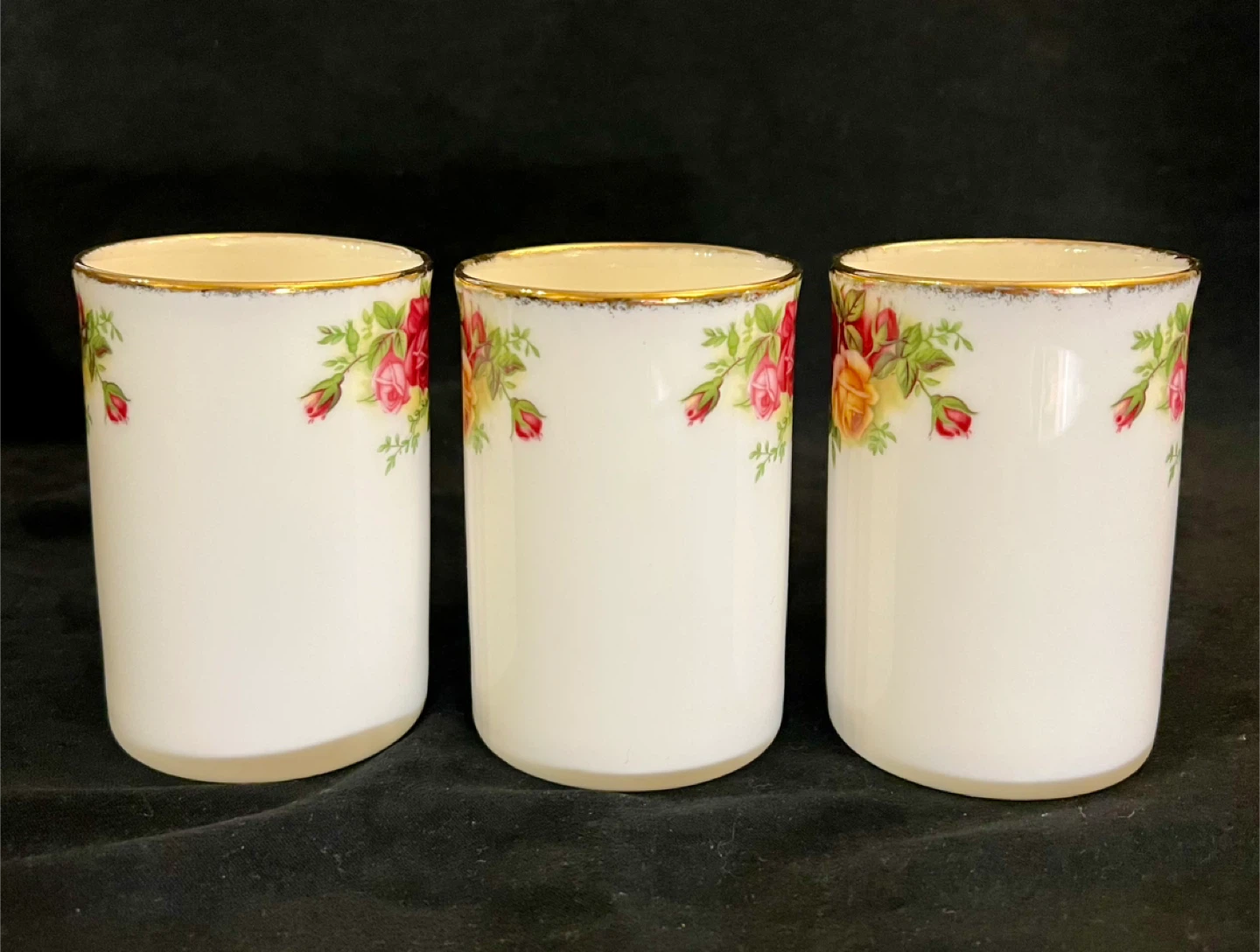 Royal Albert Old Country Roses Mugs - Set of 3 - photo 5