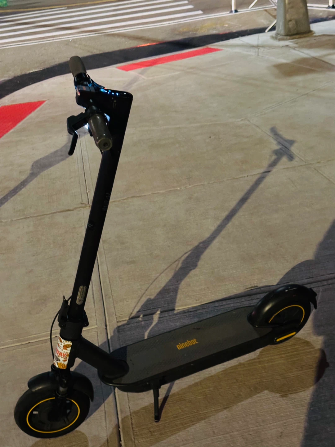 Ninebot MAX G30P Electric scooter run fast 30mph - photo 3
