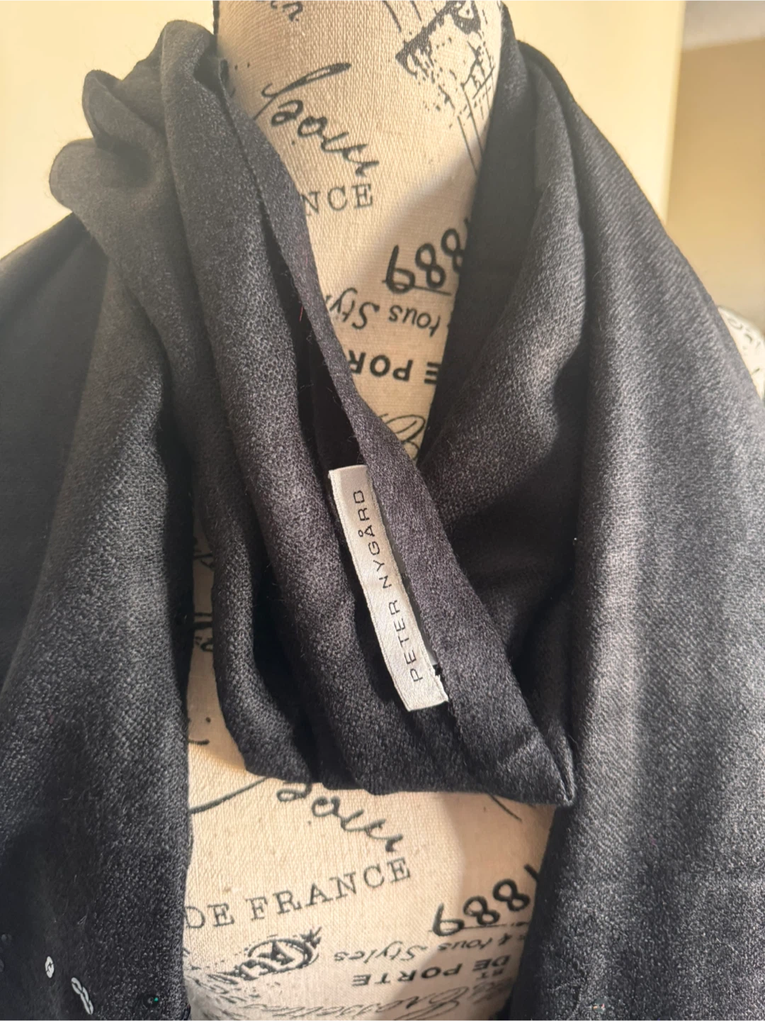 Peter Nygard Black Sequin Scarf - photo 3