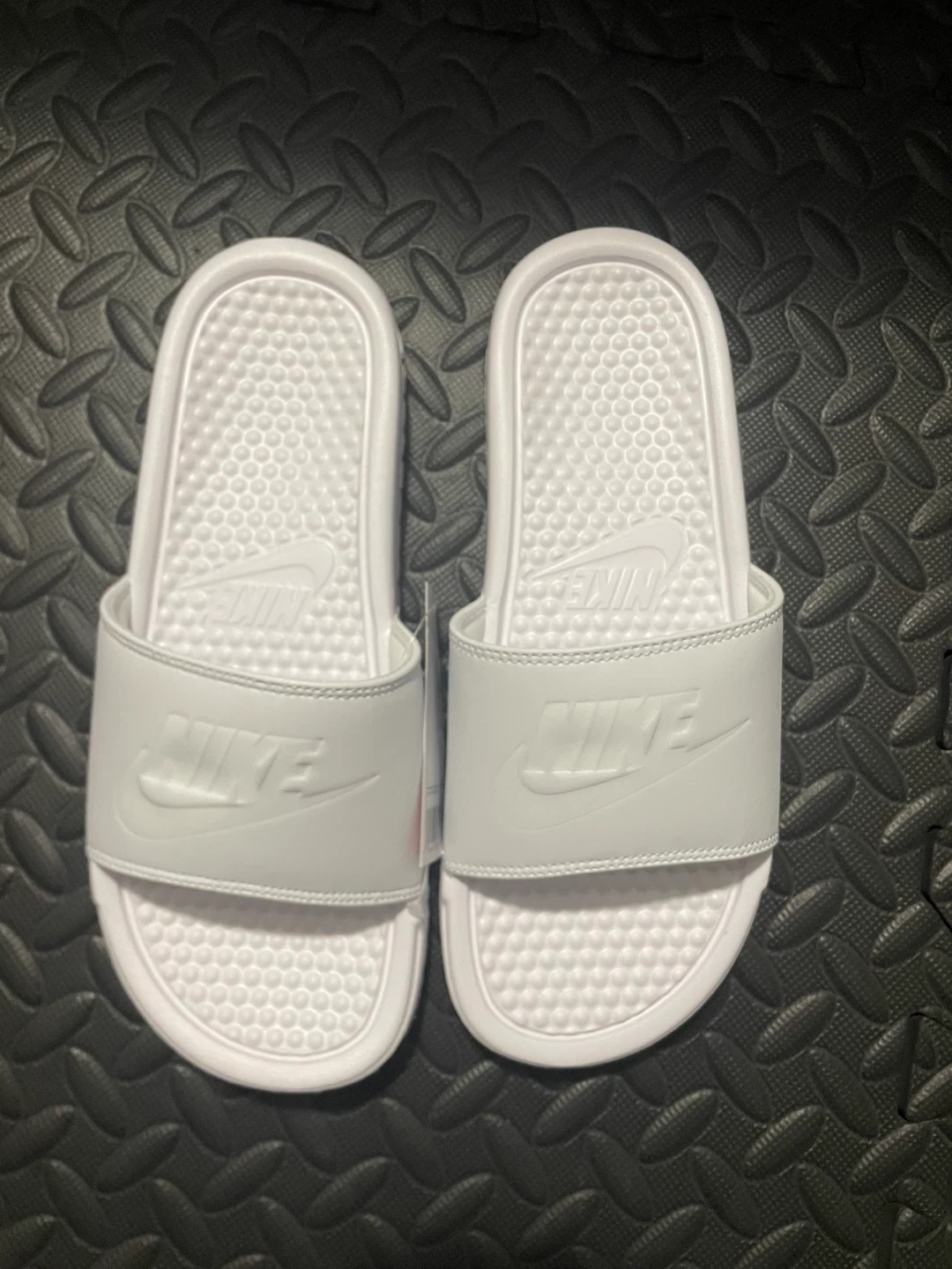 Brand new women’s Nike Benassi JDI Slides - photo 4