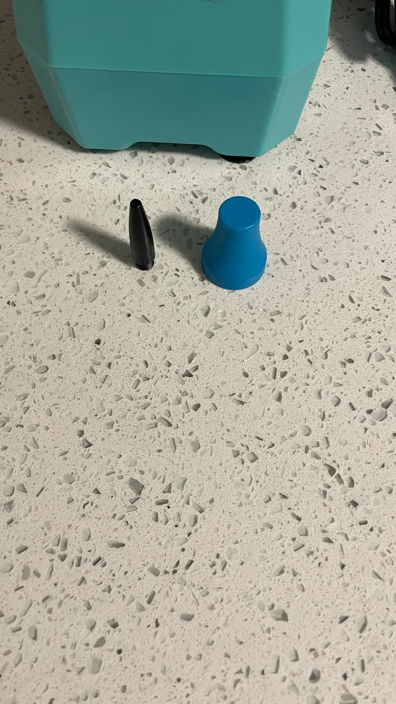 Balloon Inflator with 3 Nozzle Sizes - photo 4