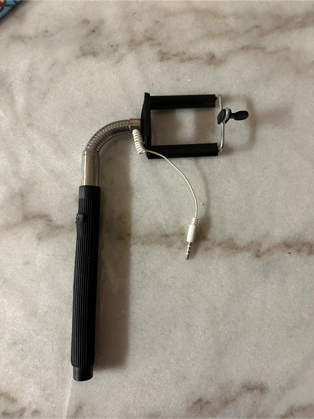 Wired Selfie Stick