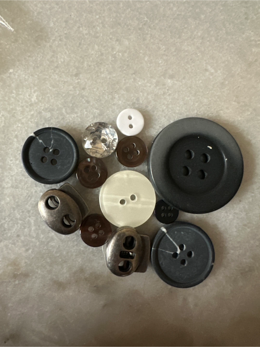 Assorted Buttons & Cord Locks