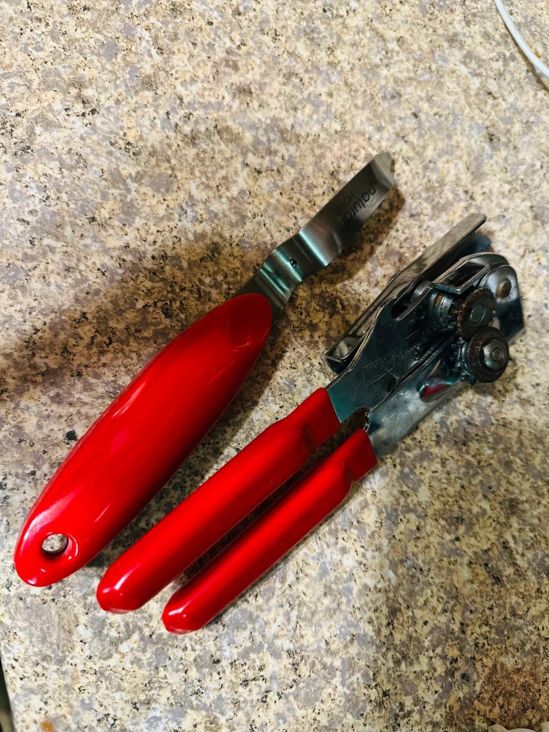 Red-Handled Can Opener & Peeler Set