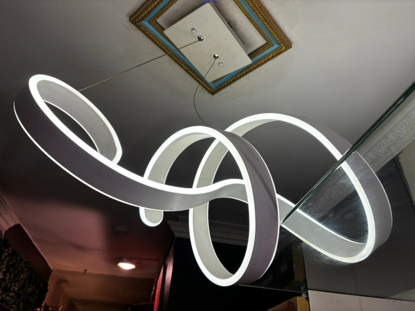 Modern LED Swirl Pendant Light