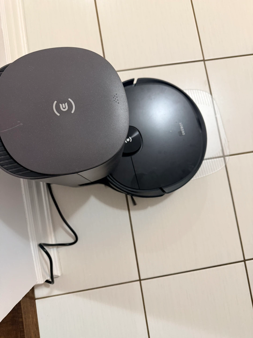 (1)ECOVACS DEEBOT N10 Max+ Robot Vacuum — Auto-Empty Station 🚀 - photo 3