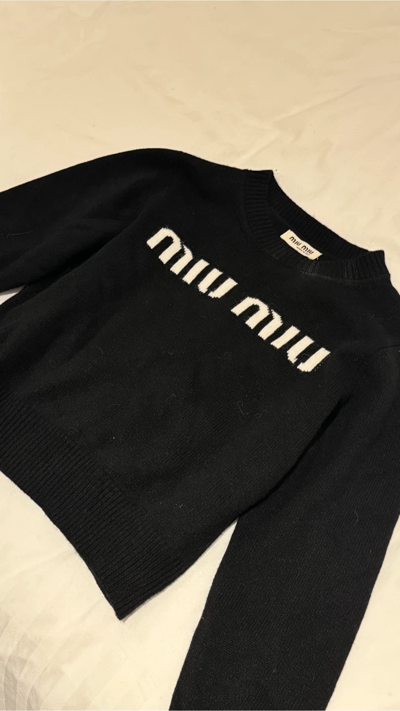 Black wool Sweater crop top - small sized - photo 2