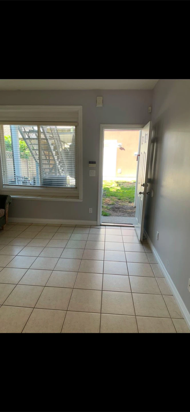 One Bedroom Basement for rent - photo 3