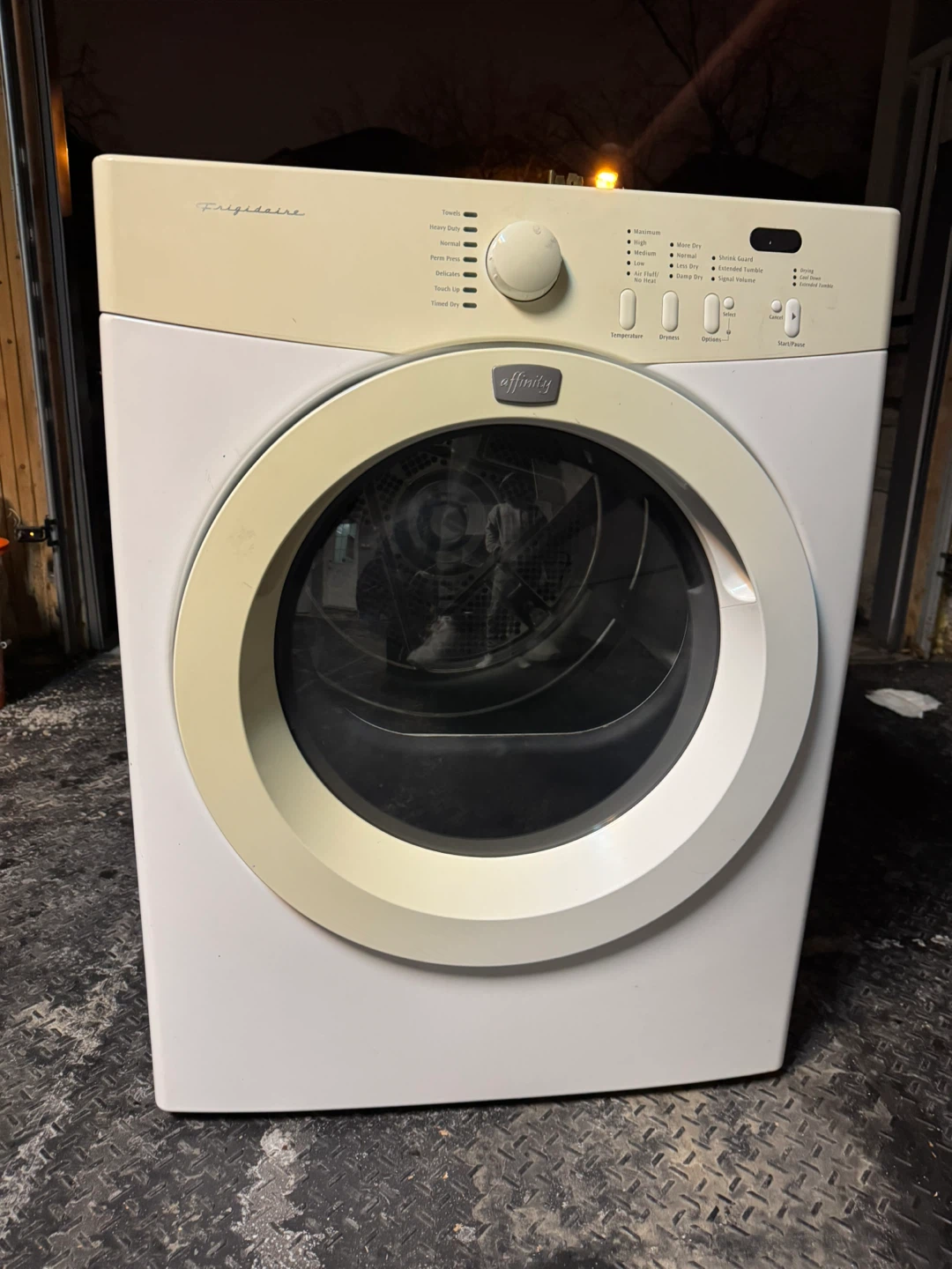Frigidaire Affinity Dryer