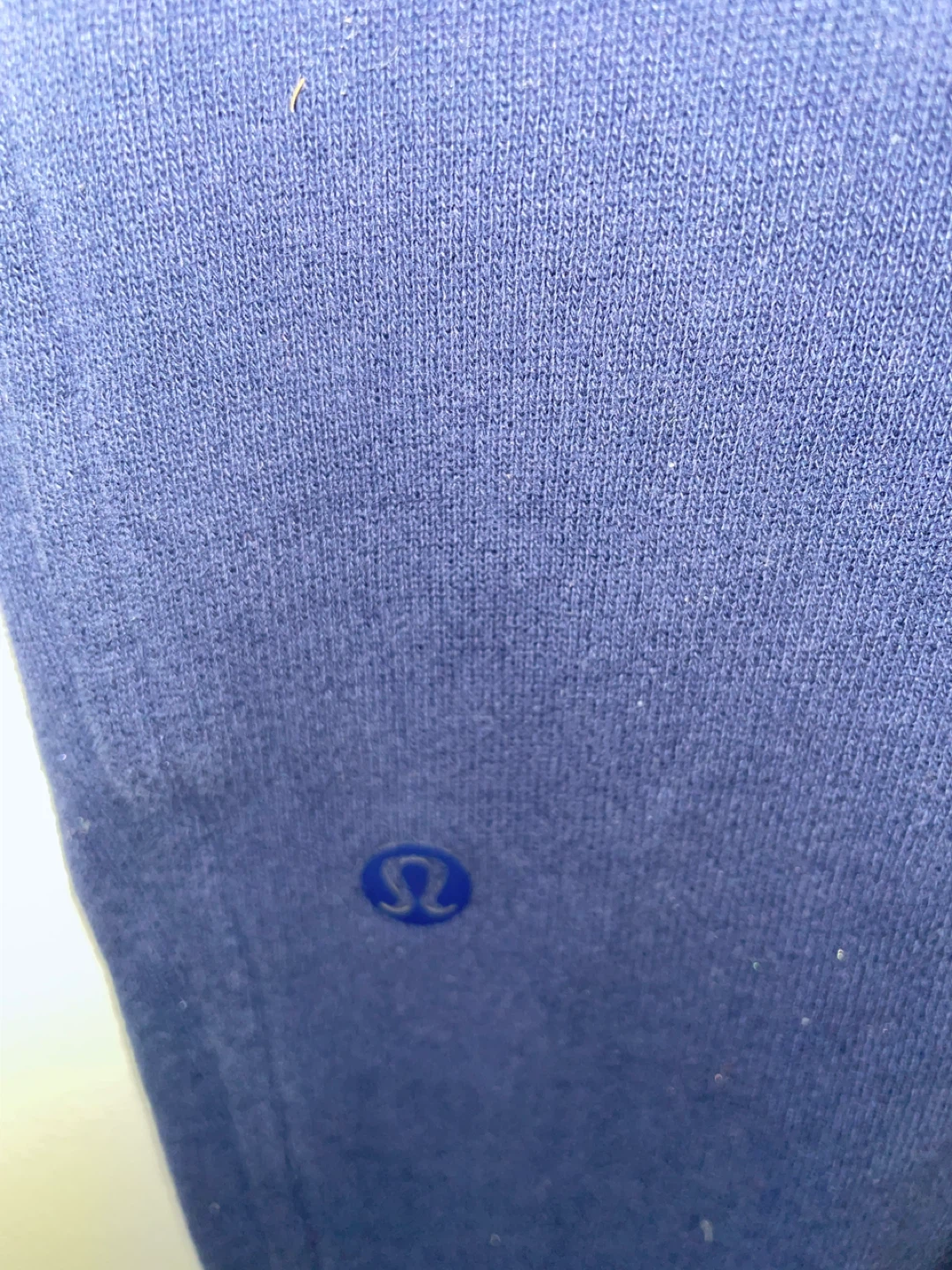 Lululemon jogger pants size 6 like new for women - photo 2