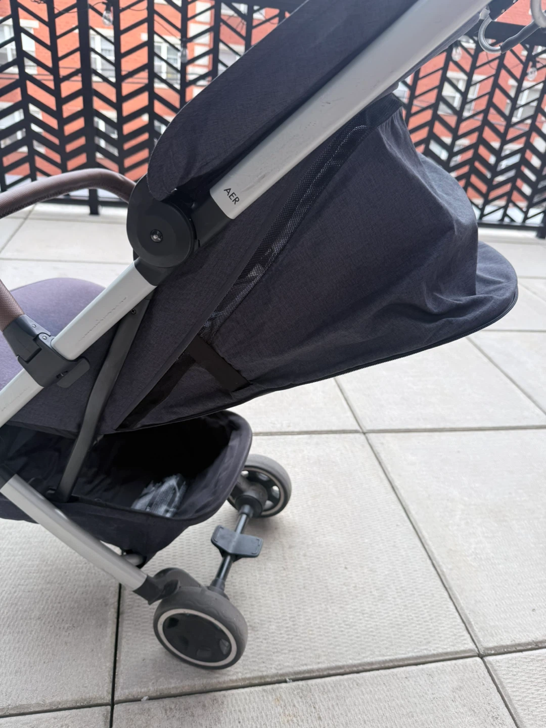 Joolz Aer+ Classic Lightweight Travel Stroller - photo 4