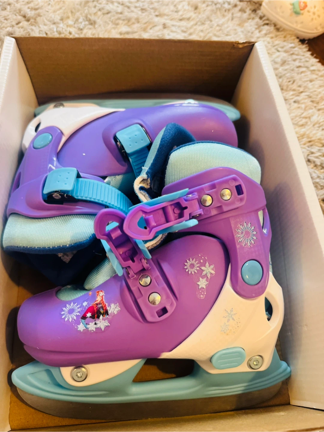 Disney Frozen Adjustable Ice Skates (Y8-11)