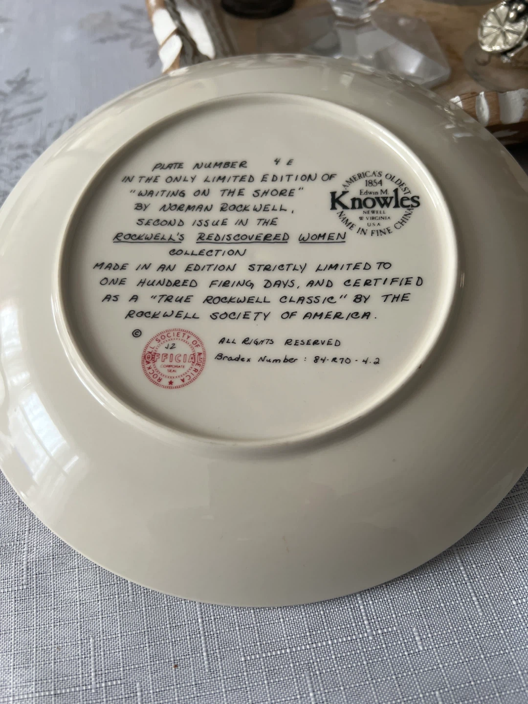 Norman Rockwell Knowles Plate - Waiting on the Shore - photo 2