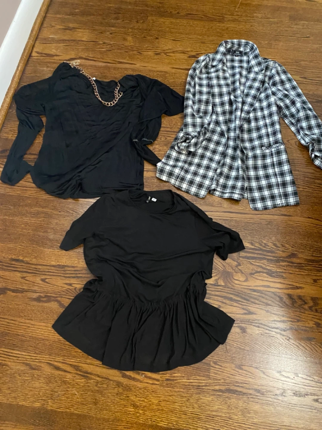 10pc Women's Clothing Bundle - photo 3