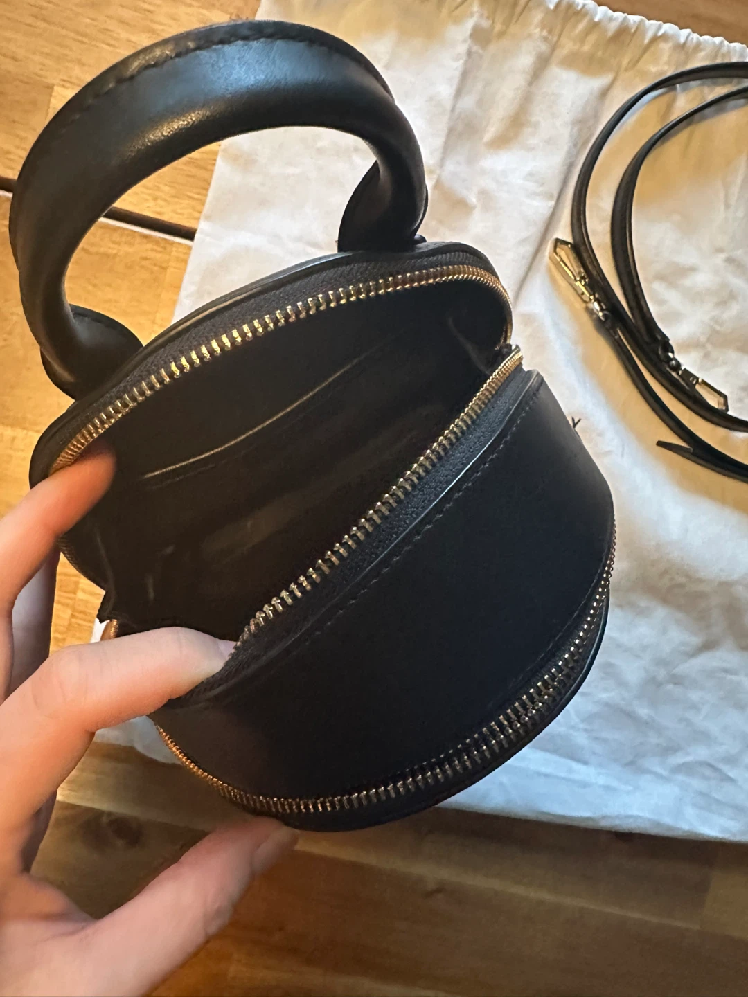 DKNY Black Mini crossbody - photo 4