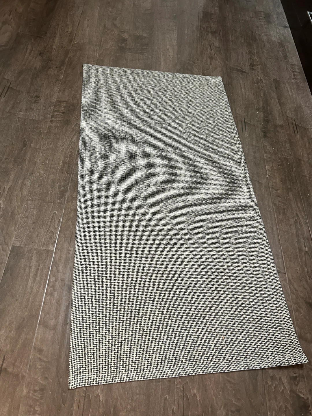 IKEA TIPHEDE Rug - 80x150 cm (2'7"x4'11")