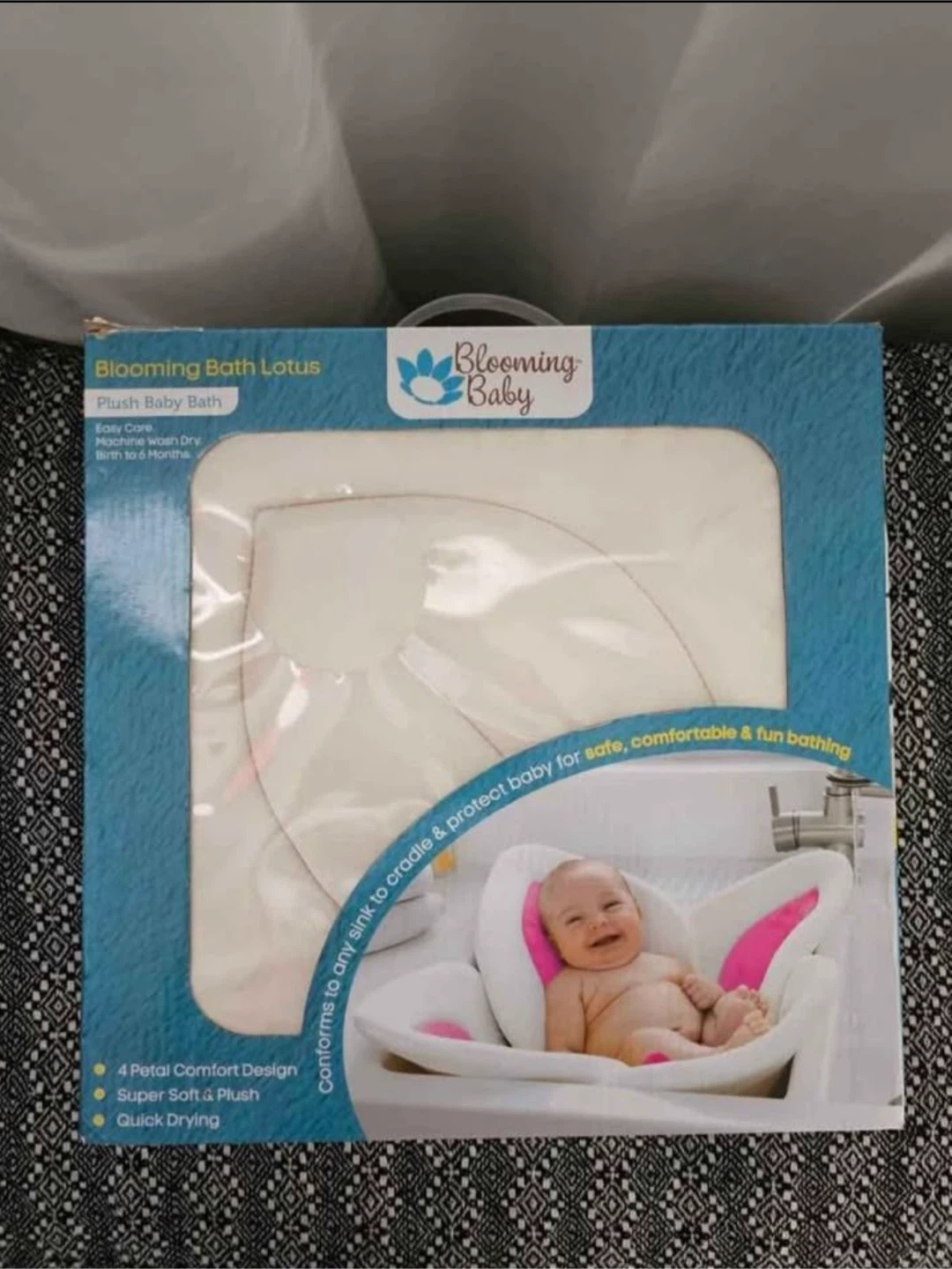 Blooming Baby Bath Lotus - Plush Baby Bath - photo 2