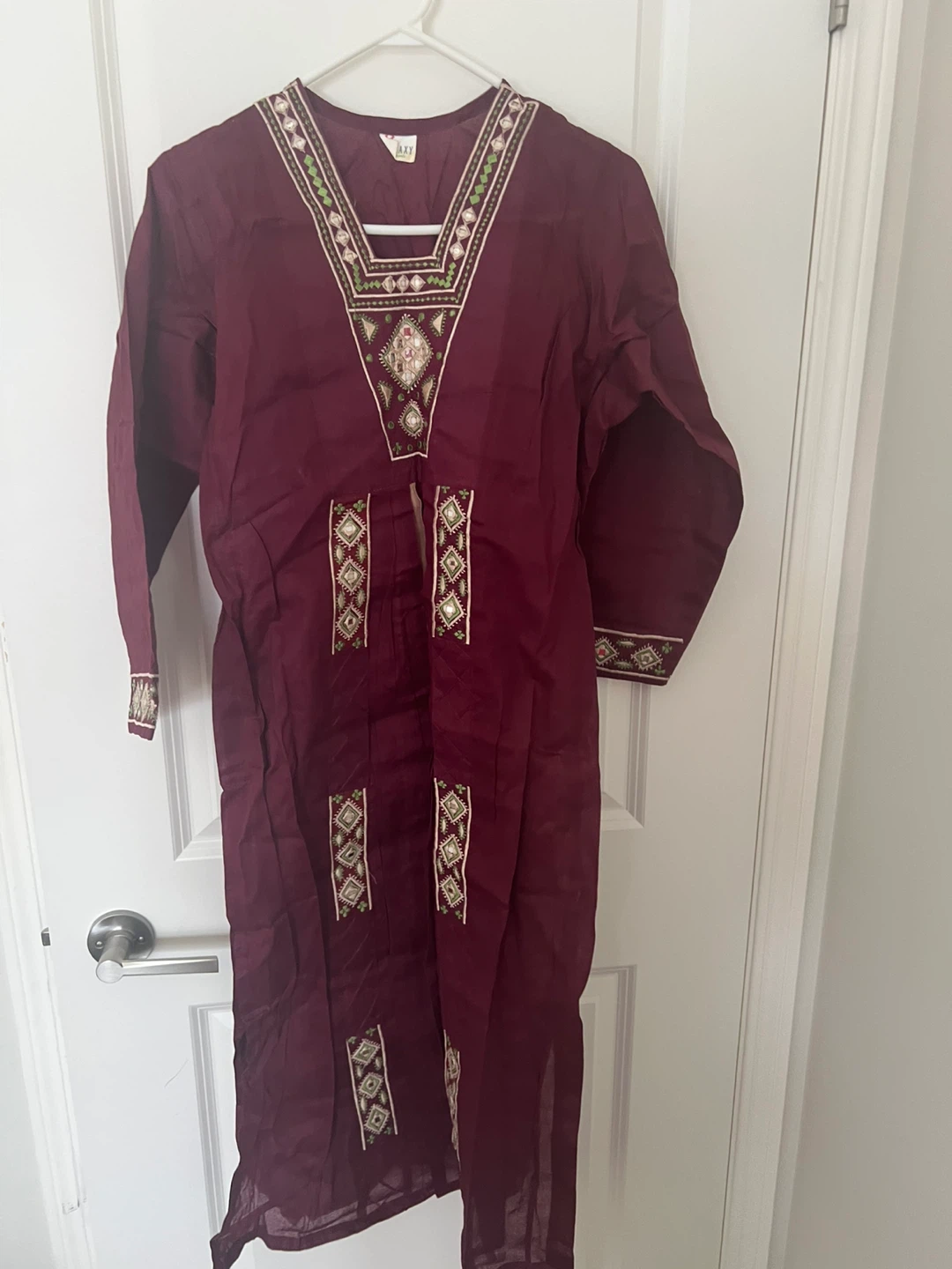 Burgundy Embroidered Tunic & Brown Tie-Dye Scarf - photo 4
