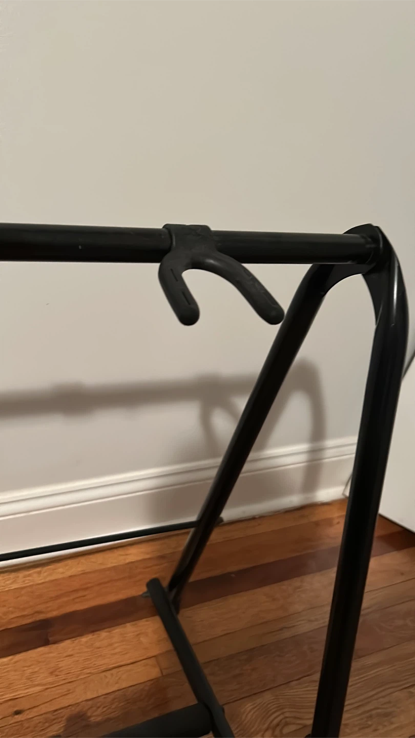 Hercules 5 Guitar Stand