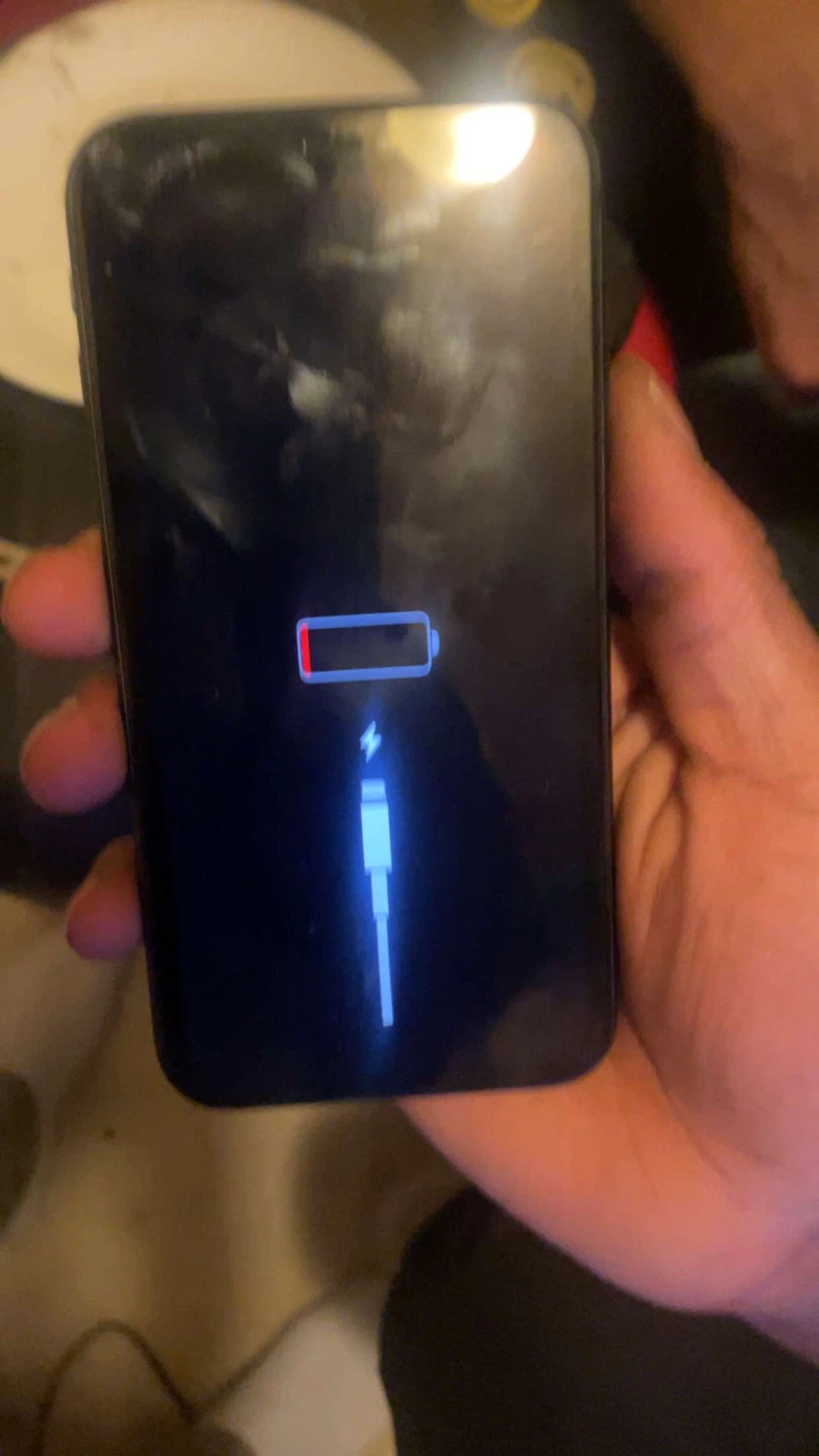 iPhone 11 - Black