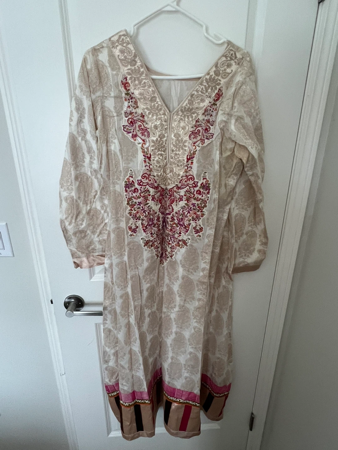 Cream & Beige Embroidered Kurti Dress BRAND SANA SAFINAZ - photo 2