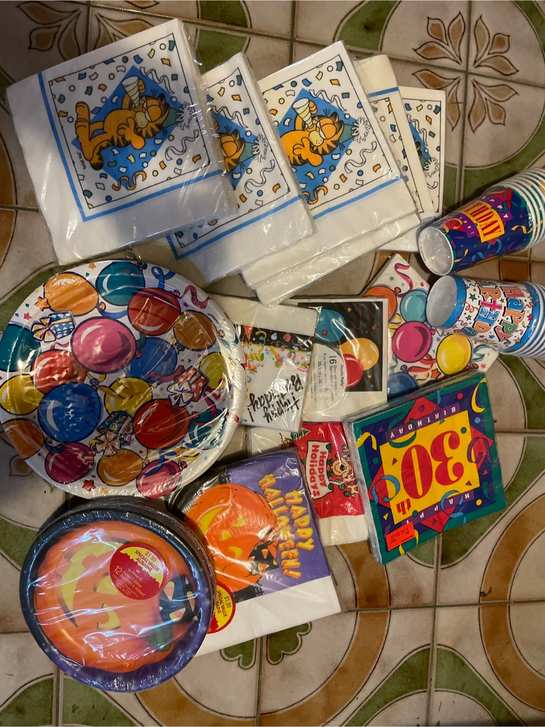 Party Supplies Bundle - Plates, Napkins, Cups