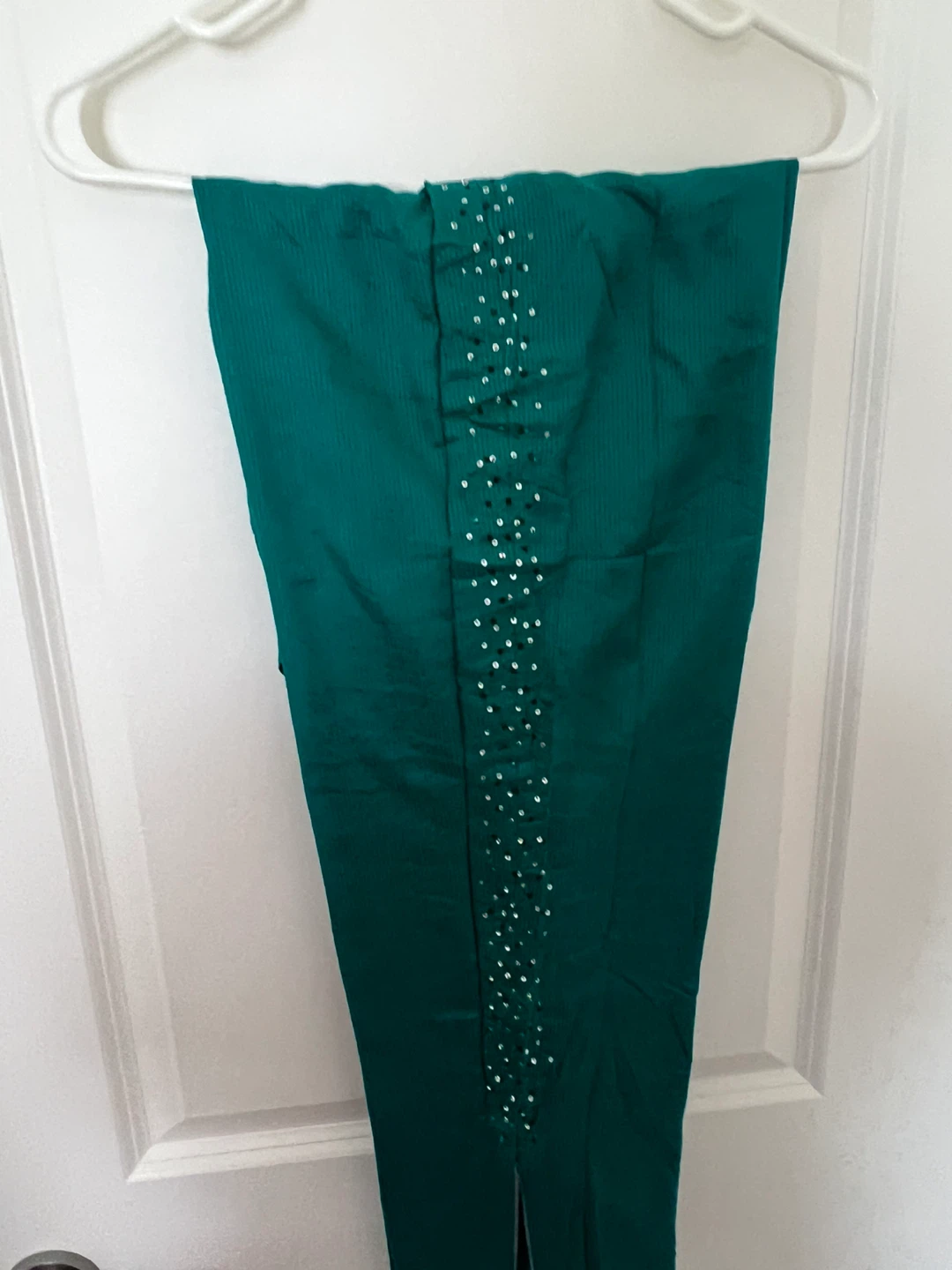 Embroidered Grey Kurti with Green pants 2PCS - photo 5
