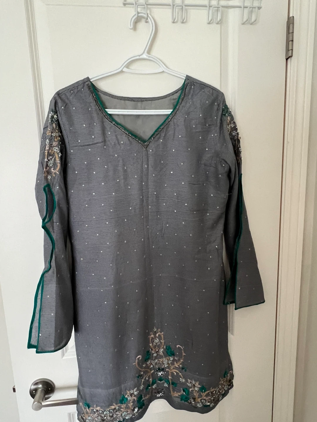 Embroidered Grey Kurti with Green pants 2PCS