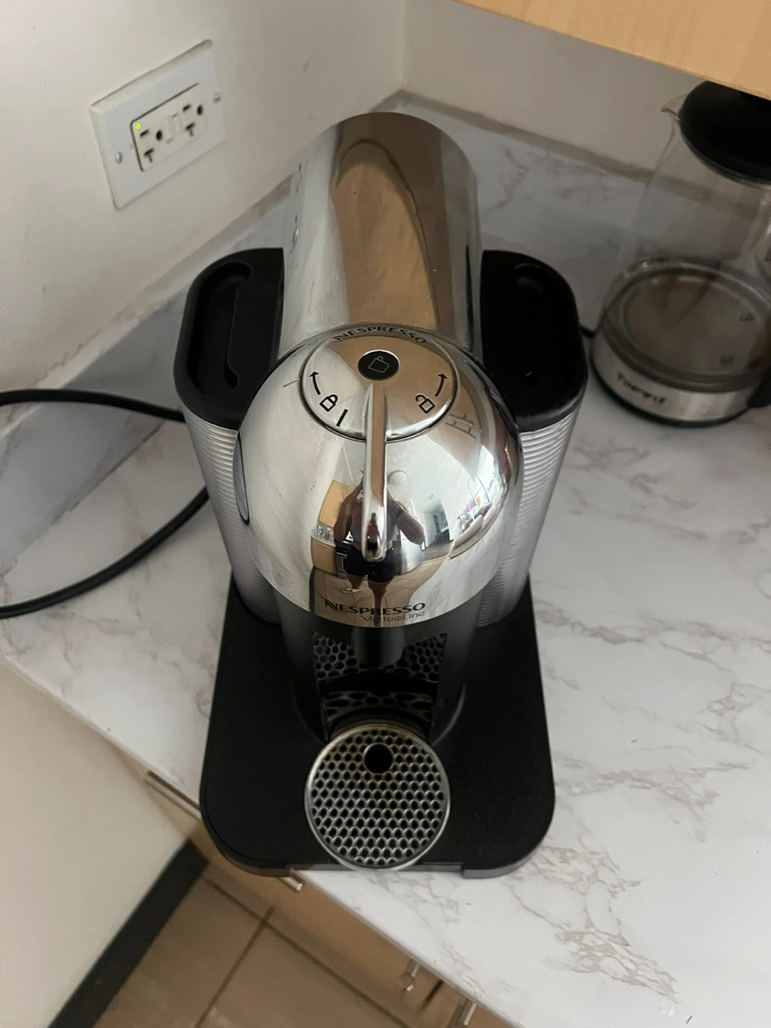 Nespresso Vertuo Next Coffee Machine - photo 3