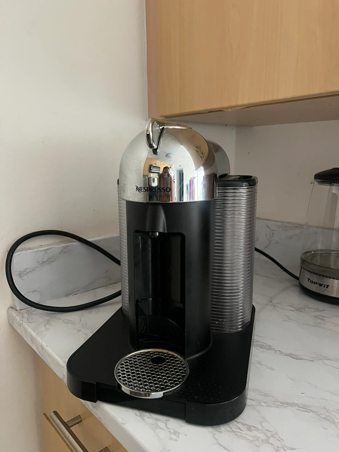 Nespresso Vertuo Next Coffee Machine - photo 2