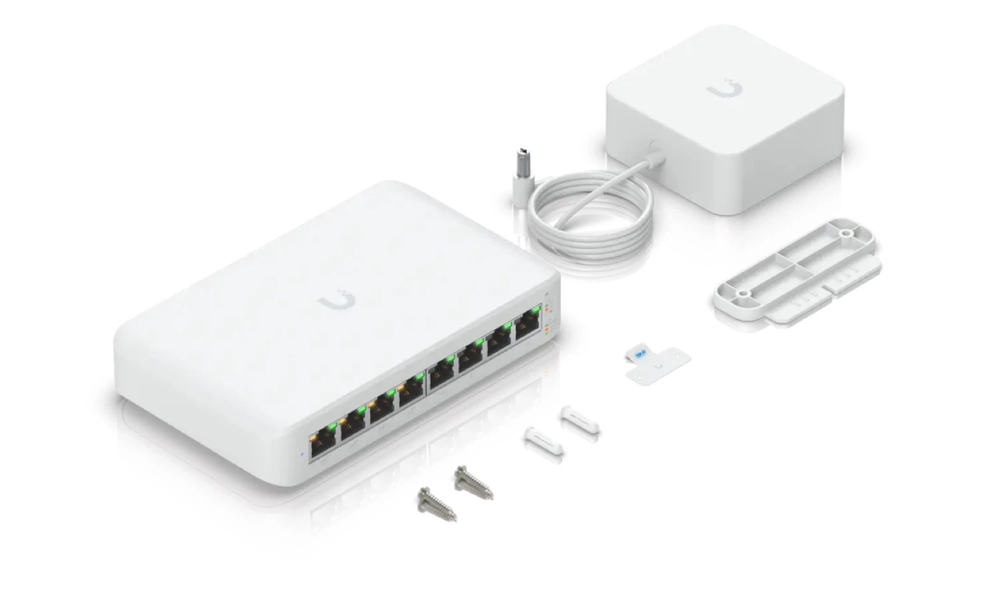 UniFi Lite 8 PoE Switch - photo 3