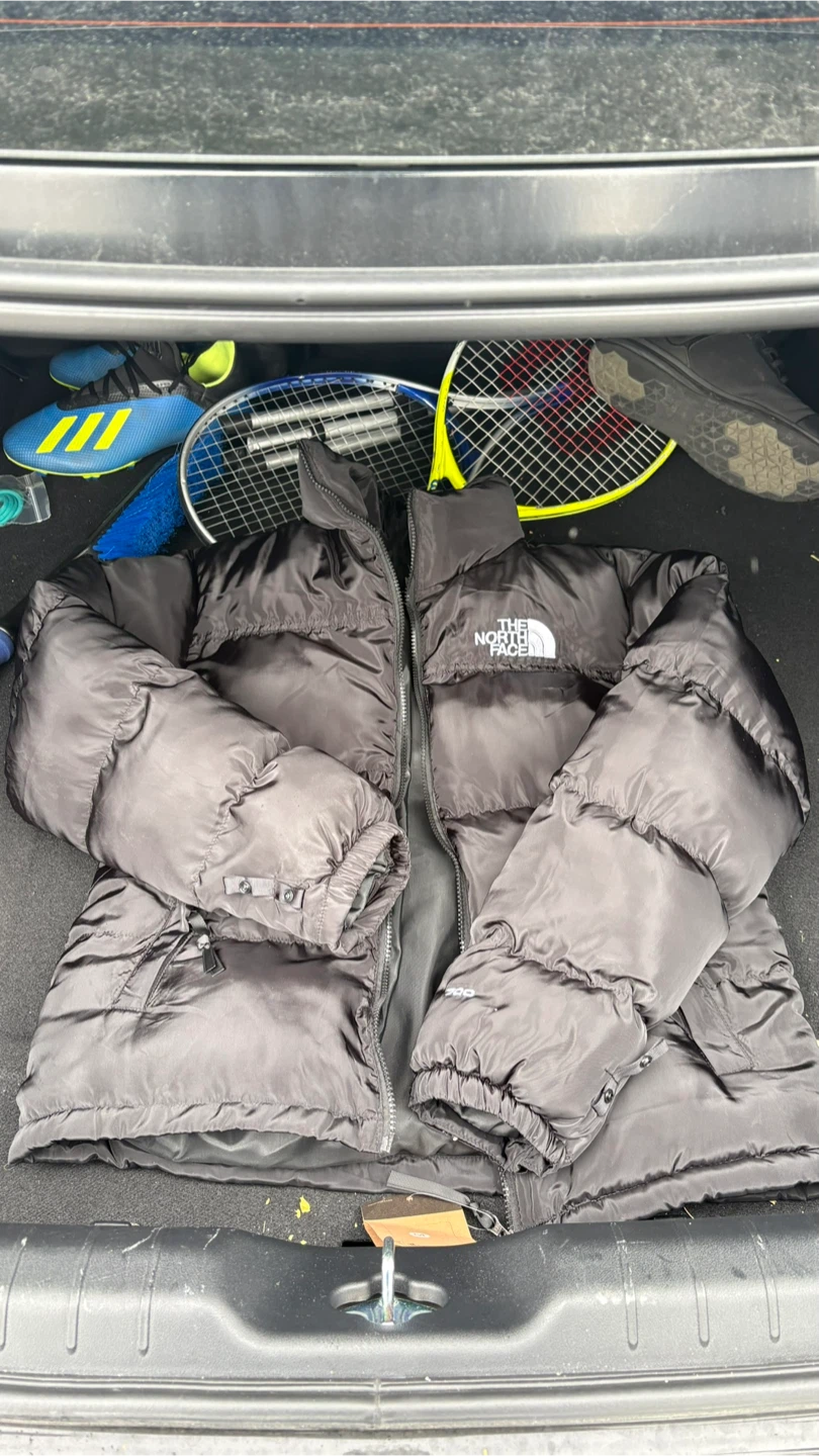 The North Face 700 Puffer Jacket - Size M
