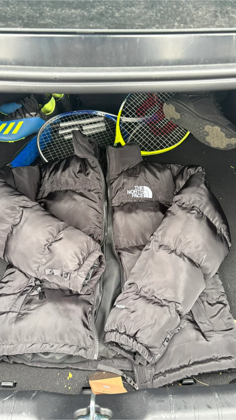 The North Face 700 Puffer Jacket - Size M - photo 4