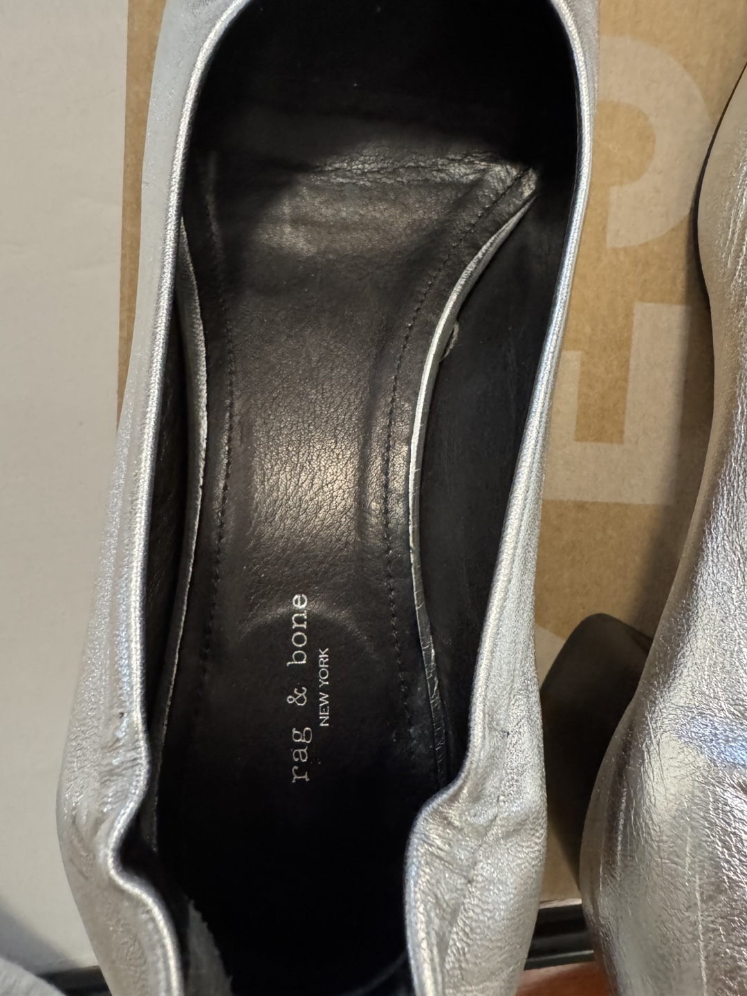 Rag & Bone Silver Leather Flats - Size 36.5 - photo 4