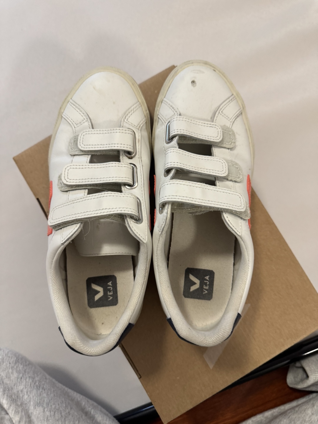 Veja Velcro Sneakers Size US 7 - photo 3