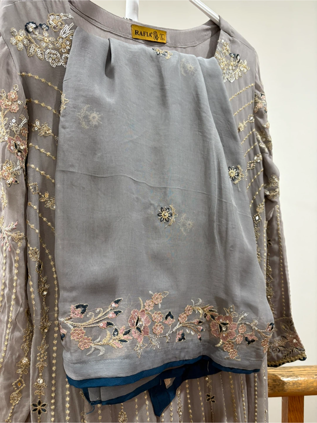 3 Piece Rafia Embroidered Dress - Size L - photo 4