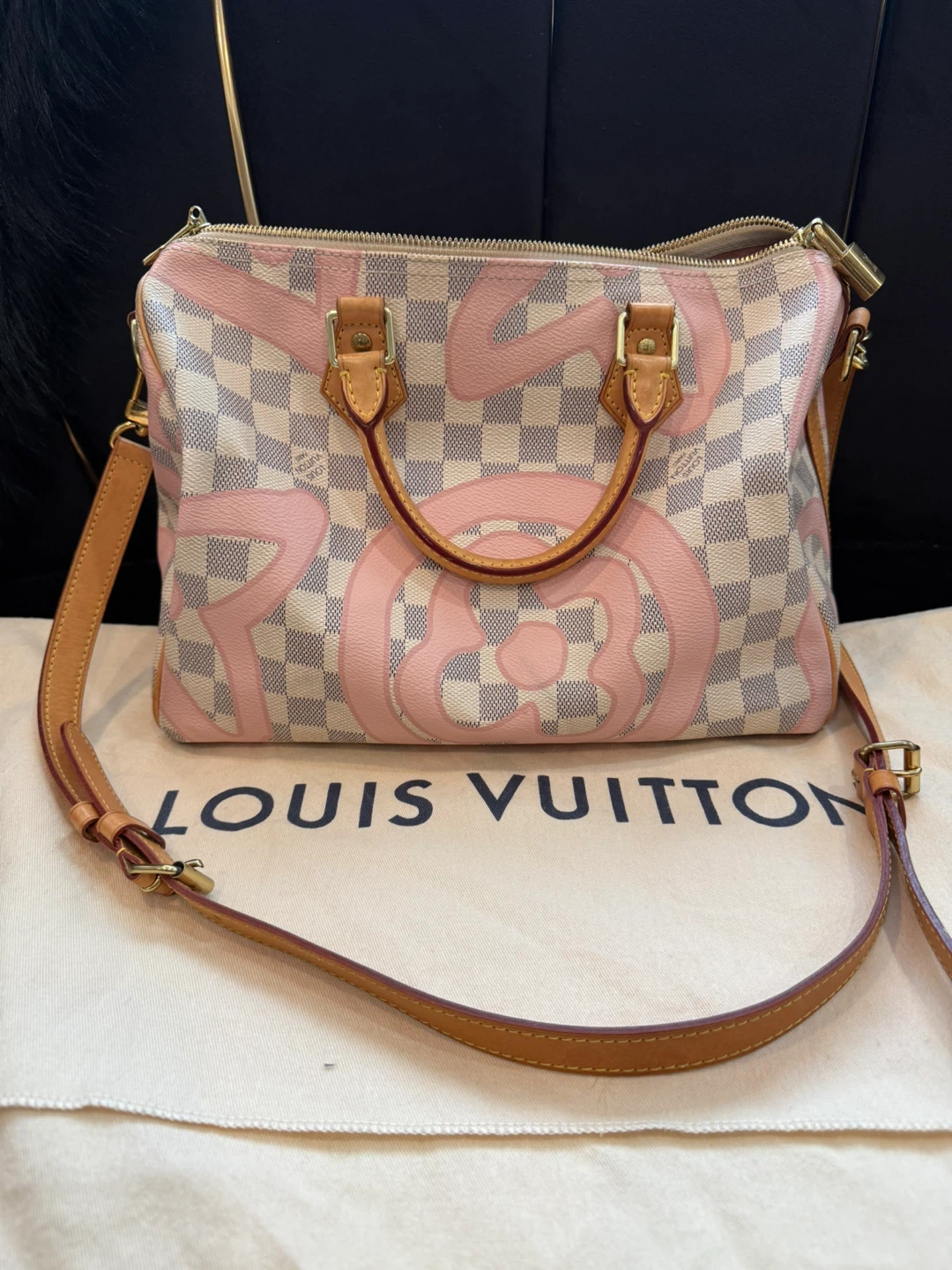 Louis Vuitton Pink Speedy Bag - photo 3