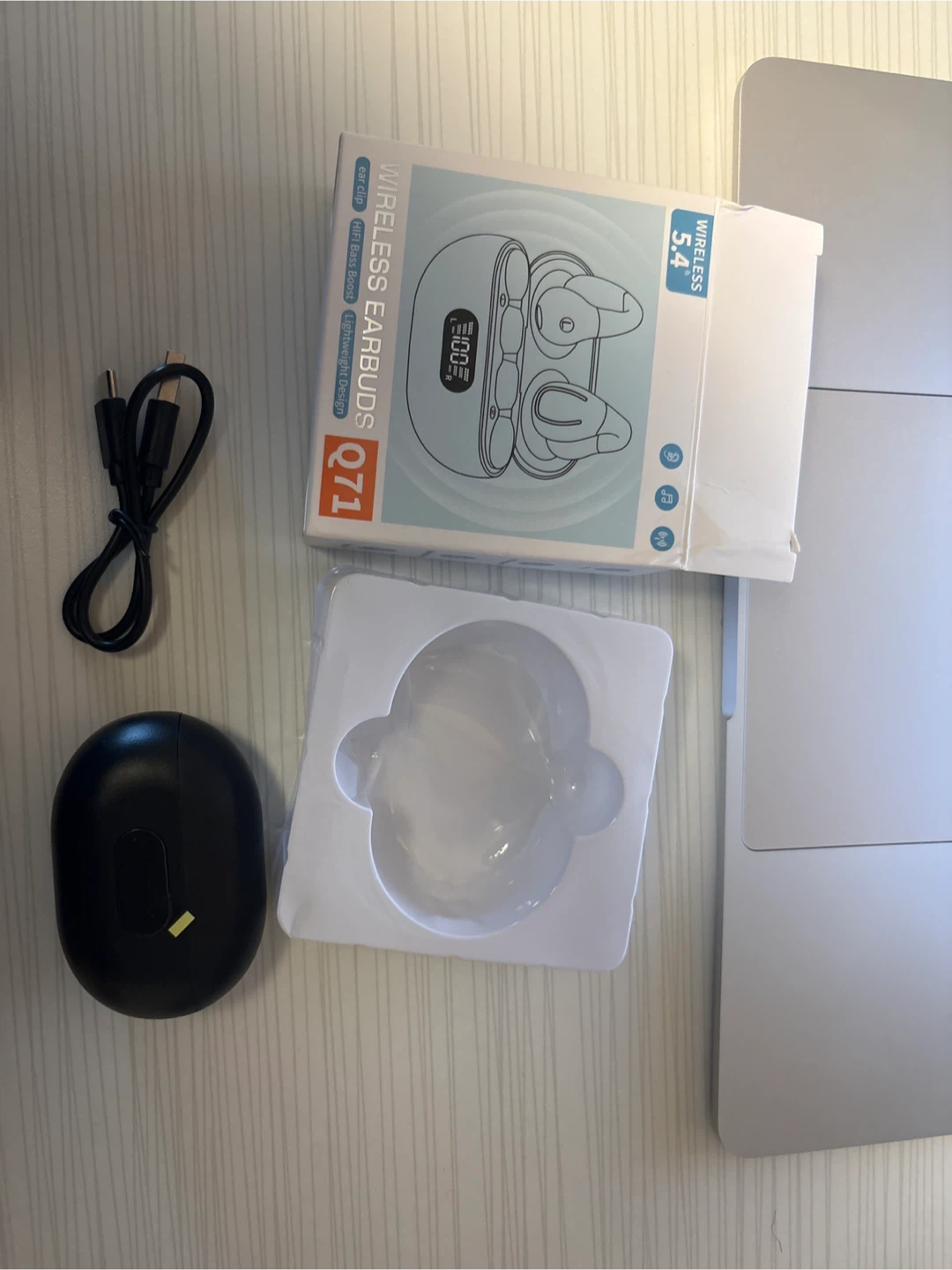 Q71 Wireless Earbuds, New in Box
