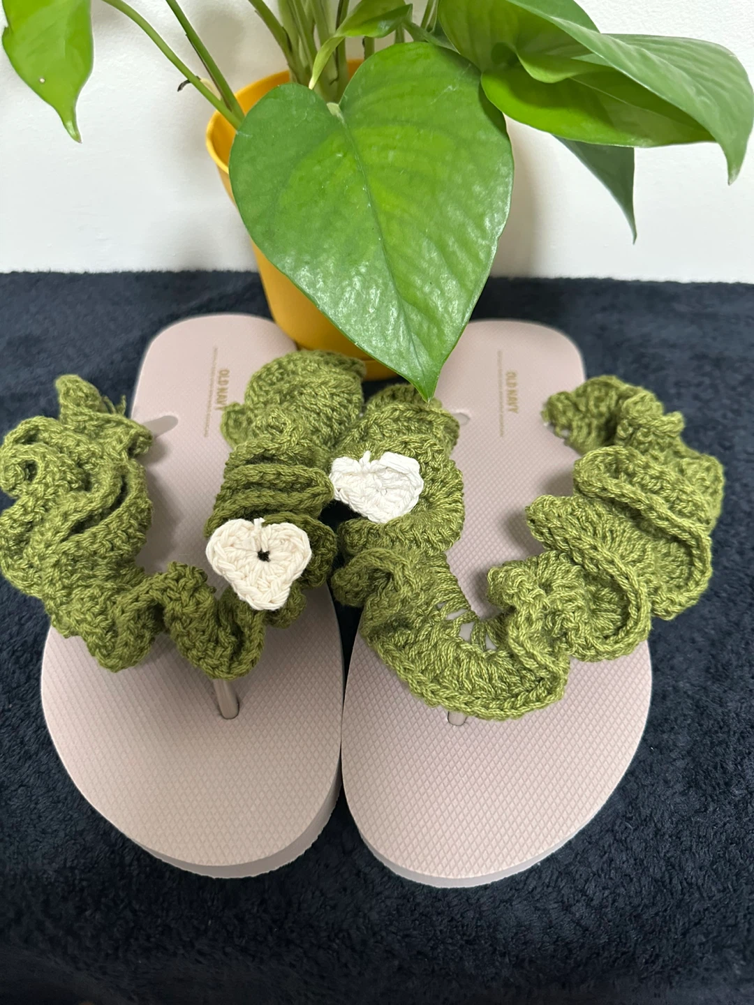 Old Navy Sandals with Green Crochet Detail - photo 3