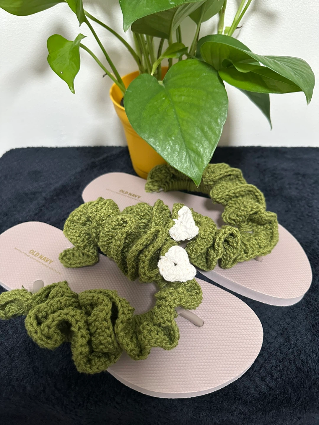 Old Navy Sandals with Green Crochet Detail - photo 2
