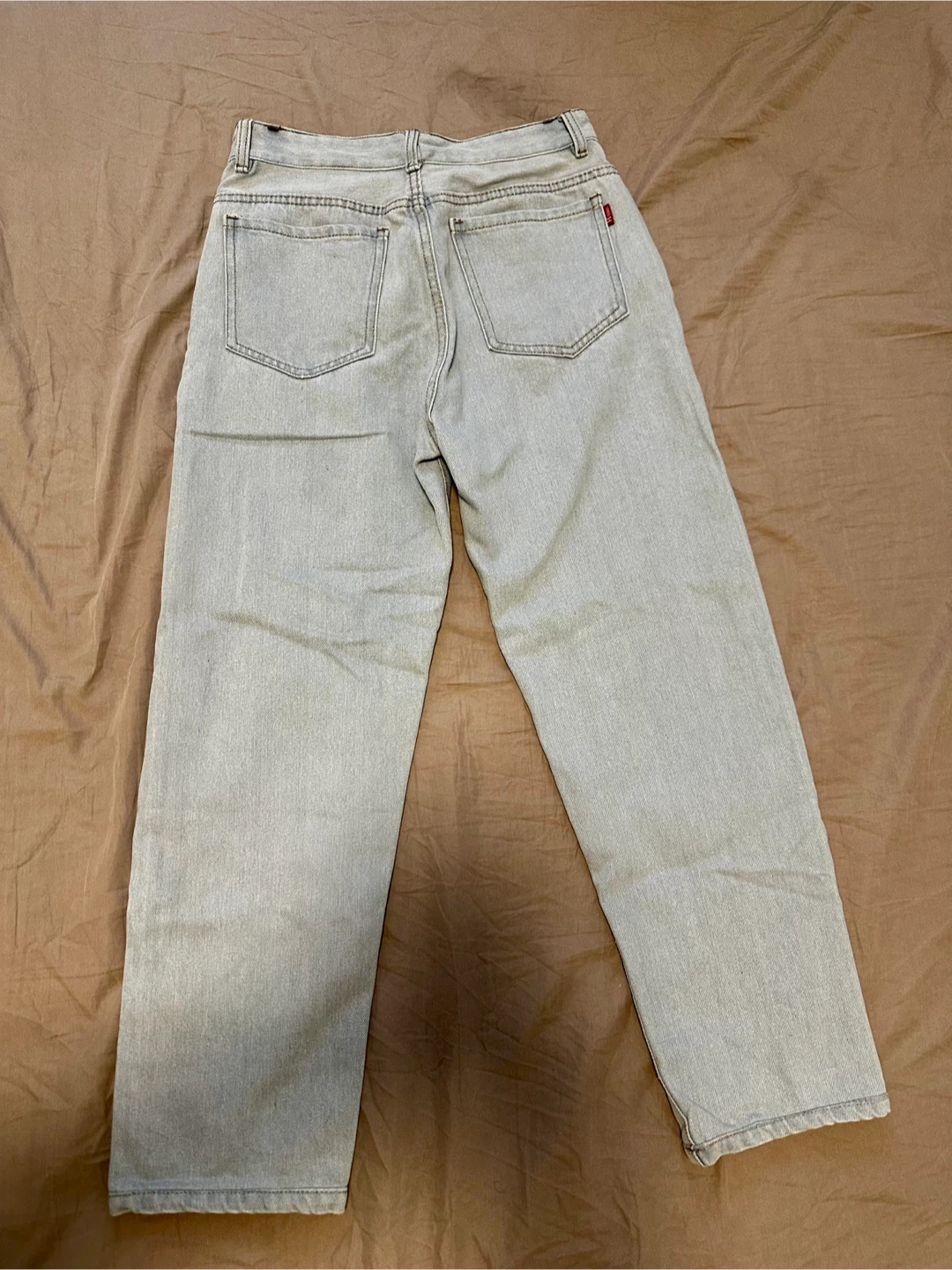 Light Wash Jeans - photo 2
