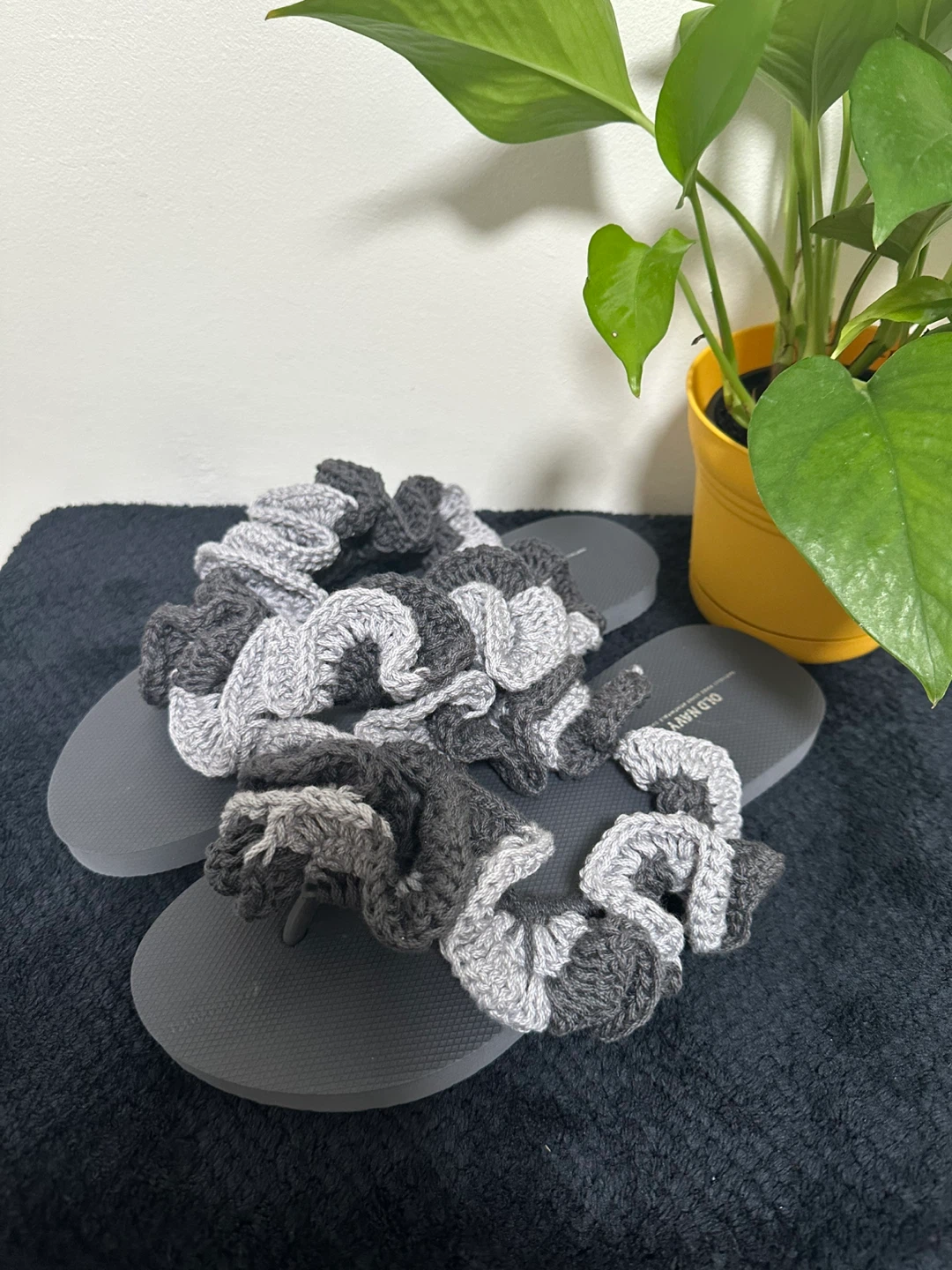 Old Navy Gray Flip Flops with Crochet Detail - photo 3