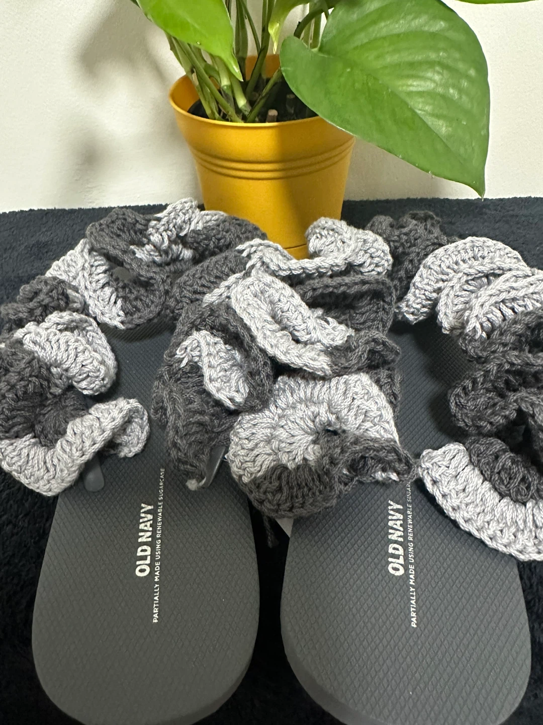 Old Navy Gray Flip Flops with Crochet Detail - photo 2