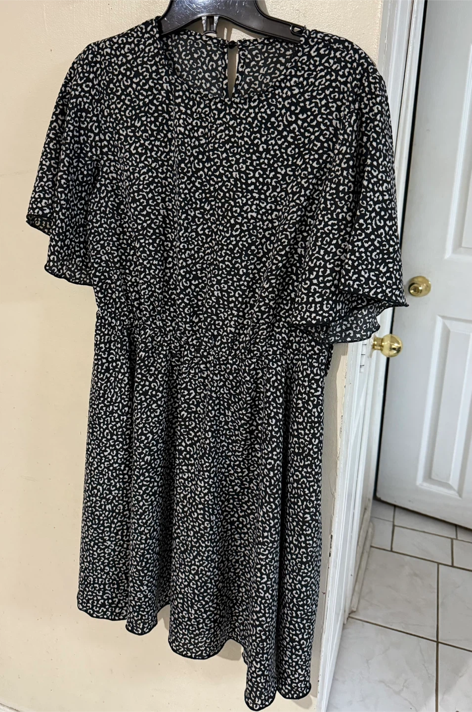 Floral Print Dress - Black and Green - photo 2