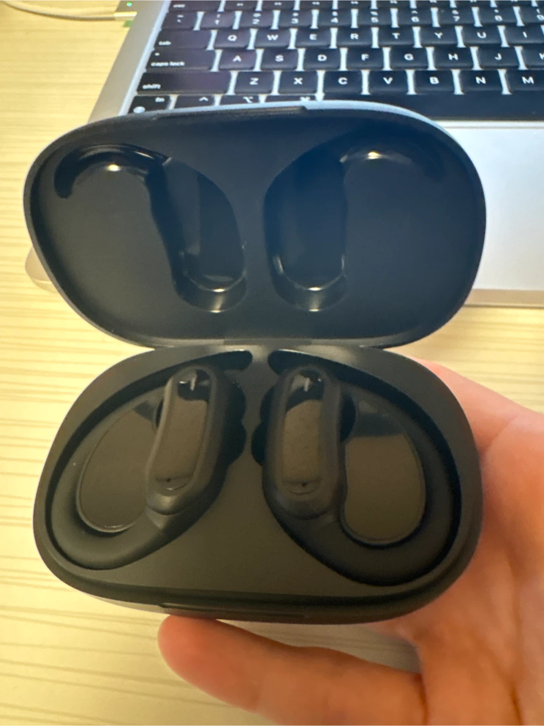 I27 True Wireless Earbuds - Hi-Fi Sports Running - photo 3