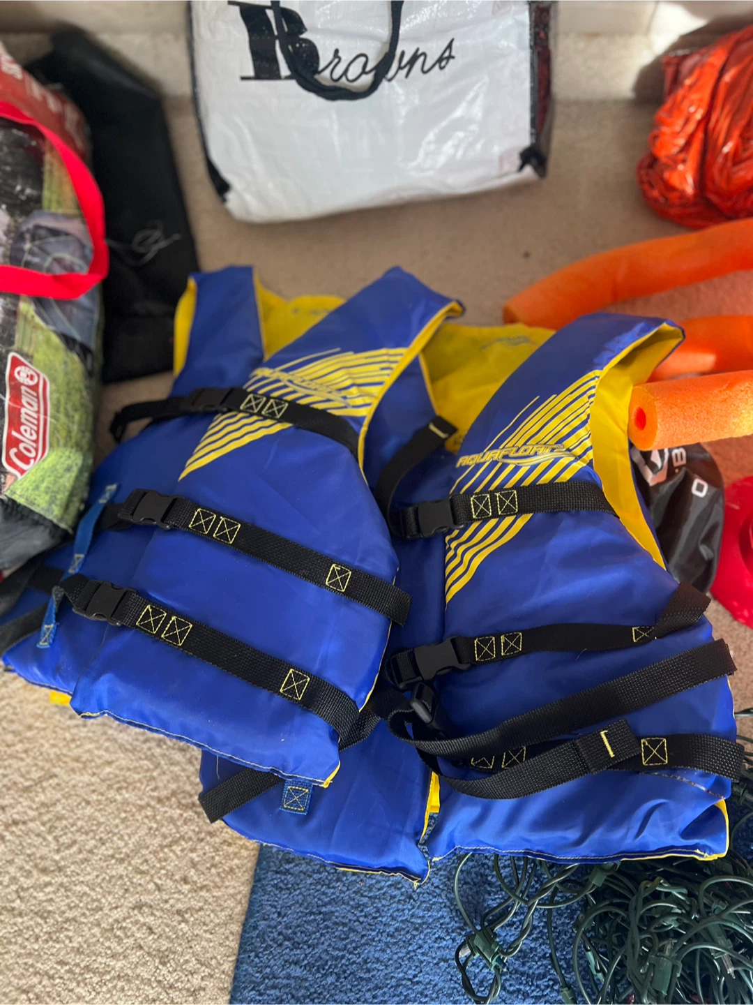 Camping tent, Stove & Life Jackets 26 items - photo 5
