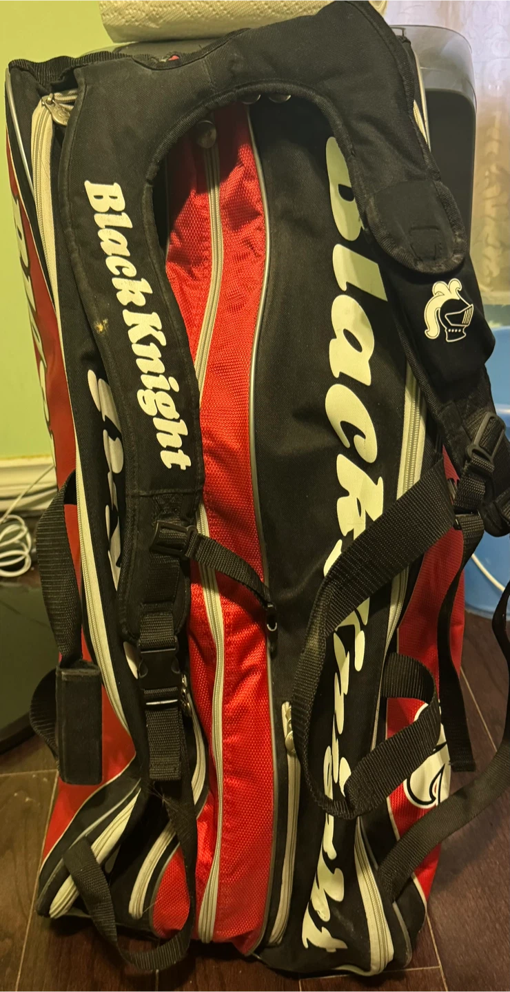 Black Knight Raquet sports Bag