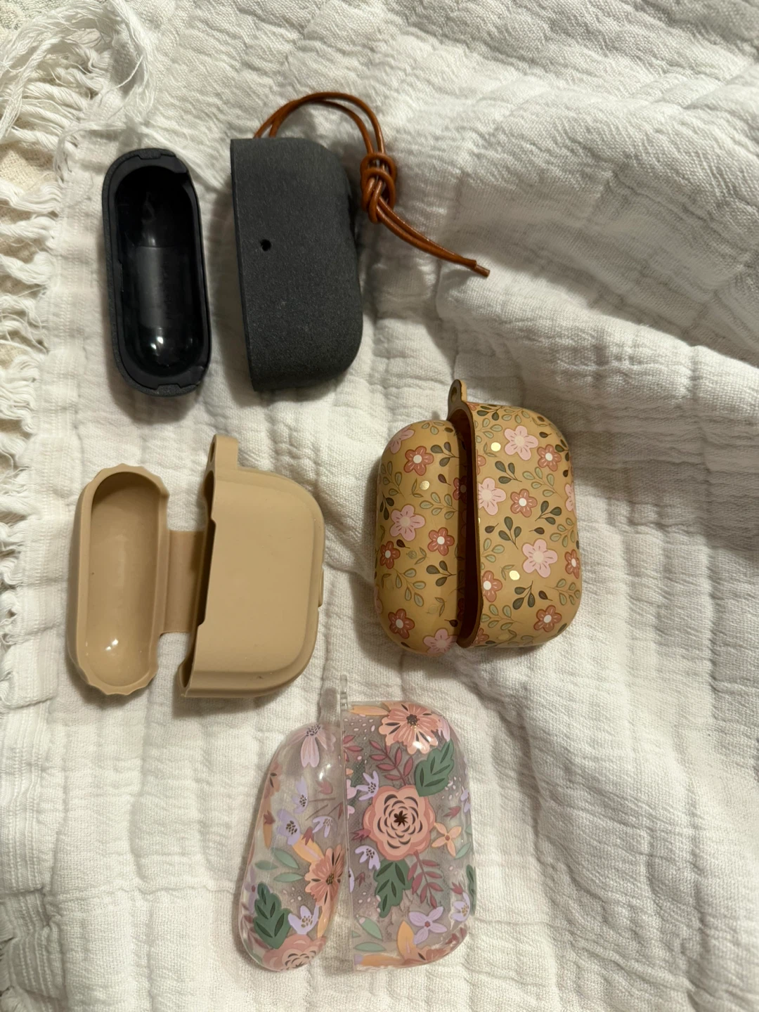 AirPods Pro (1st Gen) – One Ear Has Static - photo 2